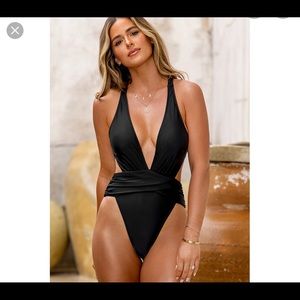 Cupshe x JoJo collab plunge one piece.